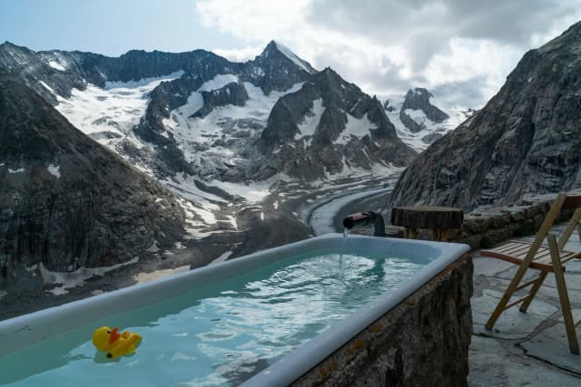 Biohacking in the Spa: How Modern Wellness Retreats Are Personalizing Health Through Science